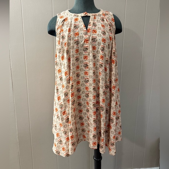 Umgee • Keyhole Swing Dress - Picture 11 of 13